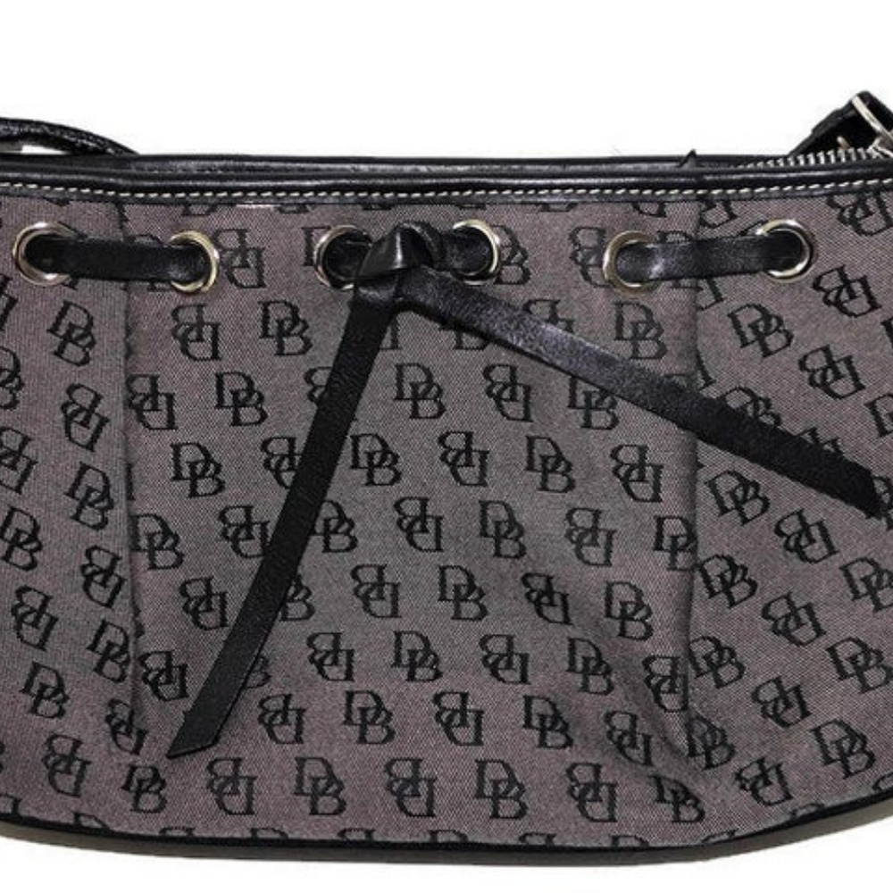Dooney & Bourke Tassel Top Bag Purse - Picture 1 of 8